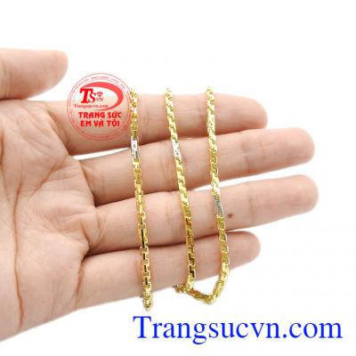 Sản phẩm là món quà tặng ý nghĩa cho người thân và bạn bè của bạn. Dây chuyền vàng nam sáng tạo