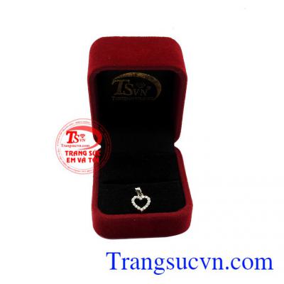 Mặt dây nữ yêu thương được bảo hành uy tín, giao hàng toàn quốc, nhận chế tác theo yêu cầu.