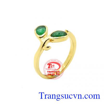 Nhẫn emerald thiên nhiên hạnh phúc