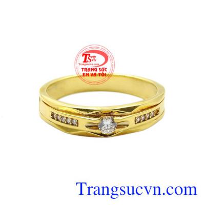 Chiếc nhẫn này không kén người đeo mang lại nét trẻ trung, cá tính cho người sử dụng.