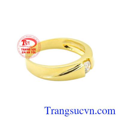 Sản phẩm có thể kết hợp với nhiều kiểu quần áo khác nhau, tạo điểm nổi bật cho người sử dụng.