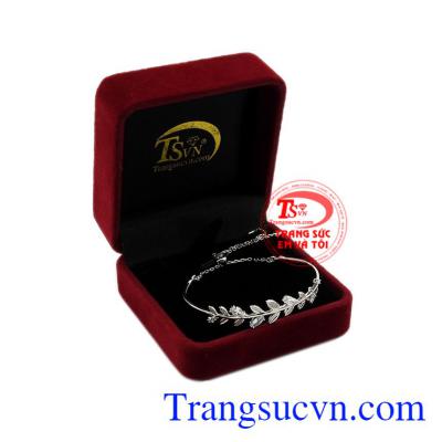 Vòng bạc nữ xinh xắn nhận đặt chế tác theo yêu cầu.