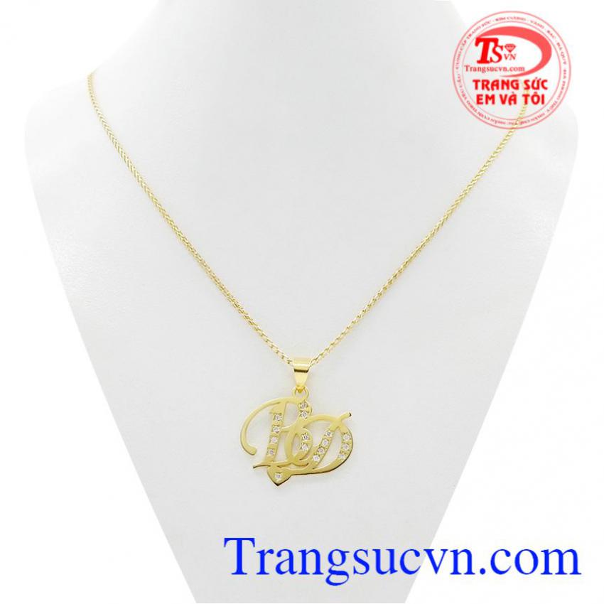 Bộ mặt dây chữ kim cương