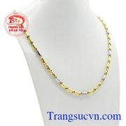 Dây chuyền nam can đảm với thiết kế sáng tạo, phong cách và hợp thời trang.