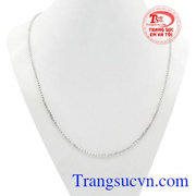 Dây chuyền thời trang tinh tế được nhập khẩu từ Itay vàng 18k đảm bảo chất lượng.