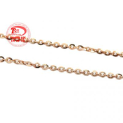 Với chiếc dây chuyền này bạn gái có thể kết hợp cùng nhiều kiểu trang phục và thay đổi phong cách mỗi ngày. Dây vàng ITALIA