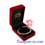 Lắc tay nữ thanh tú mang đến thần thái quý cô dành cho bạn.