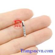 Hãy đến trang sức Em và Tôi để lựa chọn những mẫu mặt dây xinh xắn nhé.