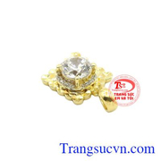 Sản phẩm là món quà tặng để dành tặng vào những dip đặc biệt dành cho người con gái ấy.