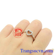 Đây là món quà tặng mang niềm tin mãnh liệt tìm được một nửa của mình, trao trọn yêu thương.