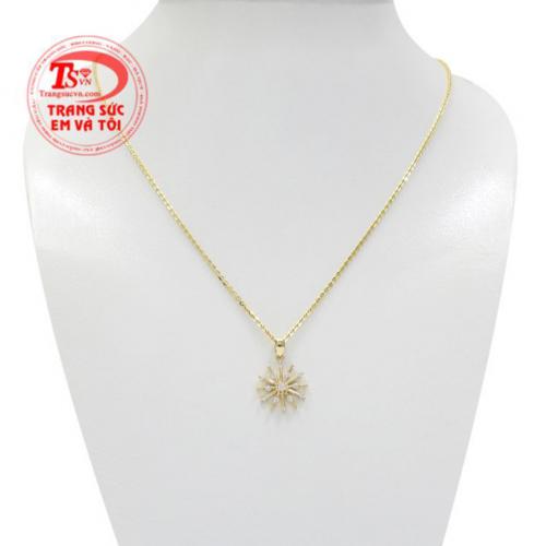 Bộ mặt dây nữ ấn tượng