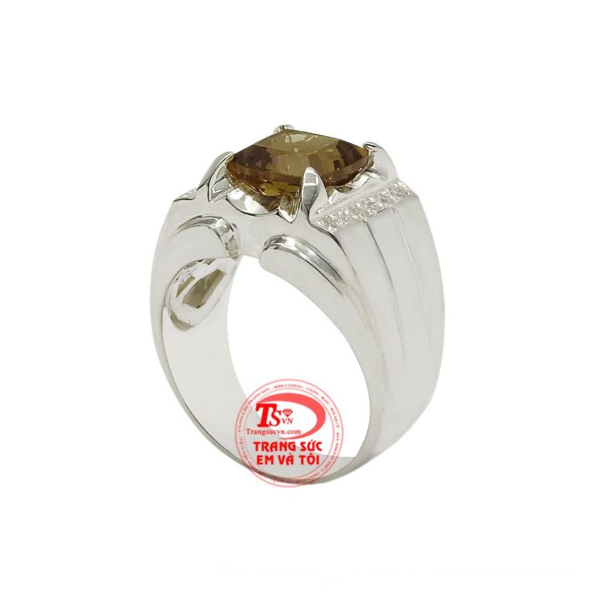 Nhẫn bạc gắn đá quý hiện đang là xu hướng trang sức gần đây vừa thời trang mà giá cả cũng hợp lí.