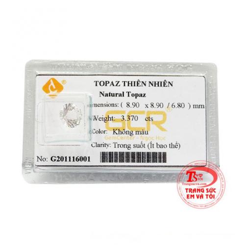 Viên topaz trắng tinh tế