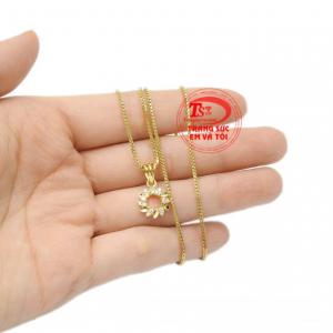 Bộ sản phẩm sẽ không khiến bạn thất vọng khi lựa chọn, phù hợp cho những cô nàng theo phong cách nữ tính và đáng yêu.