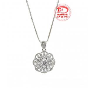 Sản phẩm phù hợp khi đi những buổi event,dạ hội, các nàng sẽ trở thành tâm điểm của buổi tiệc. 