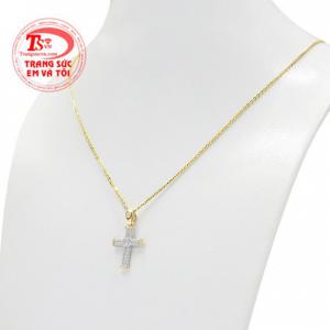 Bộ trang sức phù hợp với mọi lứa tuổi, đeo hợp thời trang.