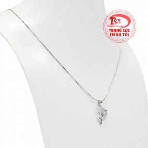 Cá heo là biểu tượng may mắn, thân thiện, niềm tin và hy vọng.