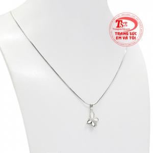 Bộ sản phẩm hiện đang là xu hướng được nhiều khách hàng yêu thích. 