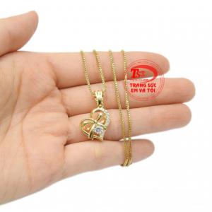 Bộ mặt trái tim đáng yêu sẽ mang lại phong cách trẻ trung cho phái nữ.