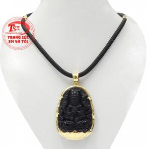 Bộ phật bản mệnh tuổi Tý may mắn được kết hợp từ vàng tây và đá obsidian.