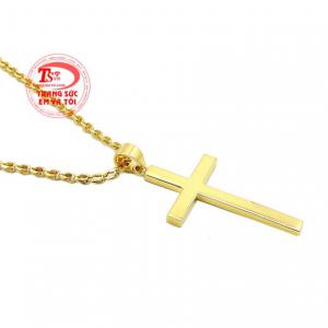 Không chỉ thích hợp cho người theo đạo, mà bộ trang sức này còn hợp thời trang, giúp người dùng thể hiện cá tính