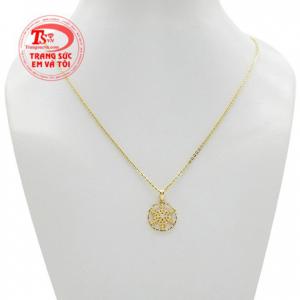 Bộ trang sức bông tuyết đẹp mang phong cách thời trang và hợp xu hướng.