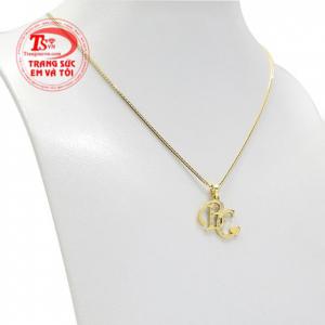 Sản phẩm dễ dàng kết hợp cùng nhiều kiểu trang phục.