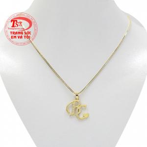 Bộ trang sức chữ BC phong cách và cá tính.