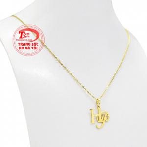 Sản phẩm chế tác từ vàng tây đảm bảo độ bền đẹp, sáng bóng.