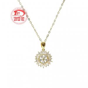 Sản phẩm chế tác từ vàng tây 10k bền đẹp, bảo hành uy tín.