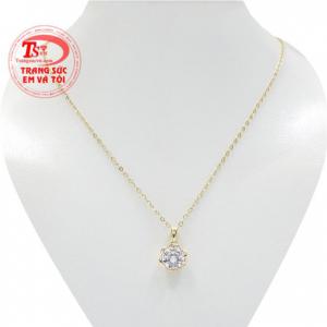 Bộ trang sức nữ vàng đáng yêu được sản xuất và chế tác theo công nghệ hiện đại 