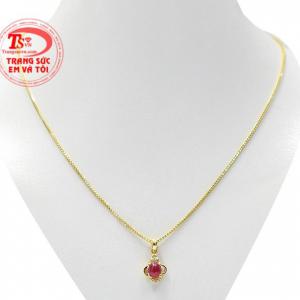 Bộ trang sức ruby nhỏ xinh