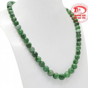 Sản phẩm mang lại vẻ sang trọng quý phái cho người đeo.