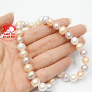 Chuỗi cổ ngọc trai màu sắc quý phái, đảm bảo chất lượng.