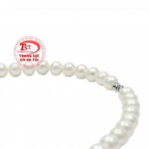 Giúp phái đẹp tôn lên vẻ sang trọng. 