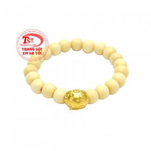 Chuỗi dâu tuổi hợi vàng ta với kiểu dáng nghộ nghĩnh, dễ thương.