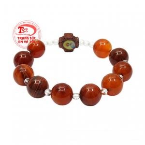 Chuỗi mân côi mã não phù hợp cho người mang mệnh Thổ và Hỏa.
