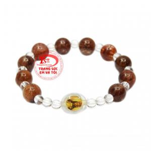 Chuỗi mân côi thạch anh tóc đẹp được chế tác tinh xảo từ những viên đá thạch anh tóc thiên nhiên chất lượng.