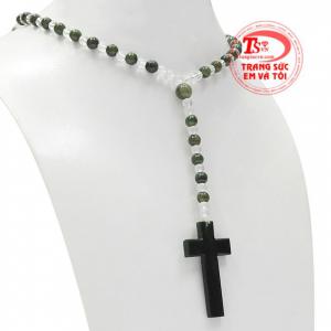 Chiếc nhẫn được kết hợp đá ruby sao thiên nhiên cao cấp cùng những viên cz lấp lánh chất lượng.