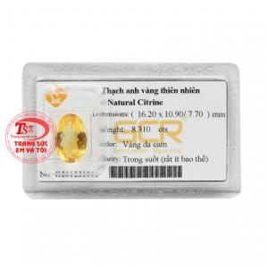 Đá thạch anh vàng phú quý được chạm khắc tỉ mỉ mang đến một viên đá lấp lánh.