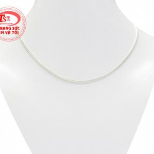 Dây bạc trẻ em thời trang được chế tác xinh xắn và dễ thương.