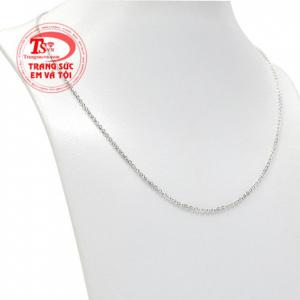 Sản phẩm có thể kết hợp cùng mặt dây hoặc các trang sức phụ kiện khác.