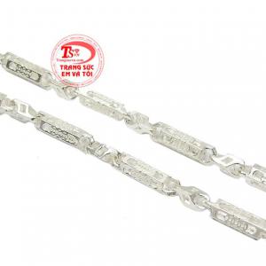 Với việc sử dụng bạc thường xuyên giúp cản gió và người dùng được khỏe mạnh.