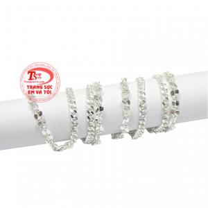 Có tính kháng khuẩn tốt.
