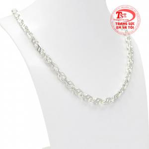 Chiếc dây chuyền này sẽ khiến cho nam giới tự tin thể hiện phong cách, toát lên thần thái đàn ông.