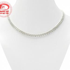 Dây chuyền bạc trẻ em thời trang thiết kế bắt mắt, sáng bóng, khỏe khoắn.