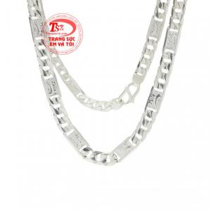 Mà còn có công dụng kháng khuẩn, cản gió giúp bảo vệ sức khỏe của người dùng.