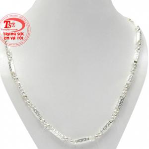 Dây chuyền nam bạc tiền tài chế tác tinh xảo bằng bạc 925 chất lượng cao là một trong những dòng sản phẩm được phái mạnh ưa chuộng nhất hiện nay.