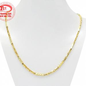 Dây chuyền vàng nam danh vọng được thiết kế thời trang và đầy nổi bật.