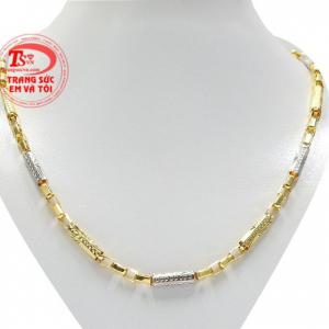 Dây chuyền vàng phong độ được chế tác từ vàng tây 10k bền đẹp, sáng bóng.
